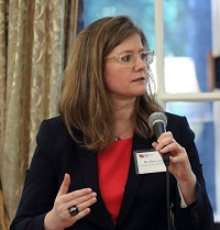 Discussant Dr. Alyssa Ayres, Council on Foreign Relations, engages in a discussion with Ambassador Arun K. Singh.