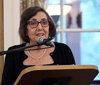 Ms. Patricia Ellis, President, Women's Foreign Policy Group introducing and welcoming Ambassador Arun K. Singh and Dr. Alyssa Ayres, Council on Foreign Relations for an interactive session with the Women's Foreign Policy Group.