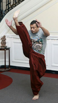 Samples dance and music performance by Shashidharan Nair and the entire troupe.