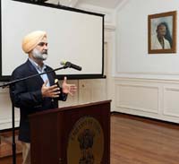Charge d'Affaires Amb. Taranjit Singh Sandhu addressing the gathering during the celebration of 147th Birth Anniversary of Mahatma Gandhi, at the Embassy of India, Washington DC on October 2.
