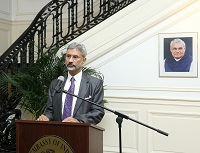 Ambassador Dr. S. Jaishankar administering the "Swacch Bharat Pledge" to the members of the Mission.