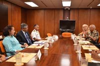Ambassador Arun K. Singh Interacting with Faculty of East-West Center, Hawaii.