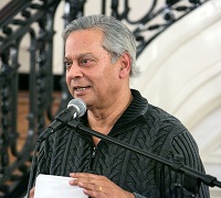 Hindi Poetry Recitation by Dr. Dhananjay Kumar.