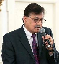 Hindi Poetry Recitation by Dr. Abdullah Abdullah.