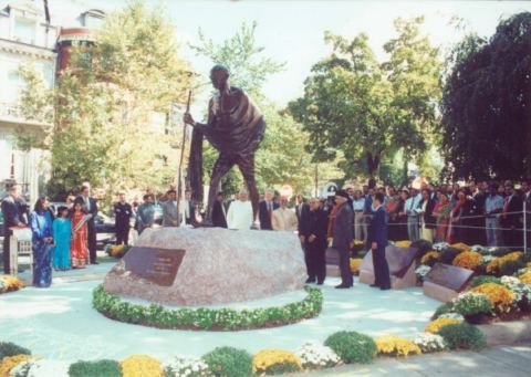 Photo 213 of Past High Level Delegation Visits - Colour Photographs