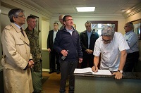 Defence Minister Manohar Parrikar at USS Dwight D. Eisenhower on December 10, 2015.