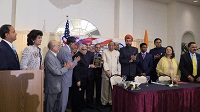 Amb Taranjit Singh Sandhu,DCM being felicitated by Dr Yogendra Gupta at the Reception hosted by Indian American Community of Metropolitan Washington welcoming Ambassador Navtej Sarna and bidding farewell to Amb Taranjit Singh Sandhu,DCM