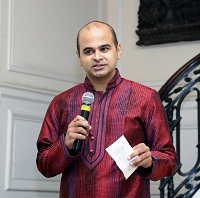 Mr. Vijay Palaparty, Bharatnatyam and Kuchipudi Dancer, addressing the gathering. - with Vijay Palaparty.