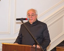 Mr. Kenneth X. Robbins speaking at the cultural event titled "India: A Land of Maharajas and Jews" at the Embassy of India on June 9, 2017