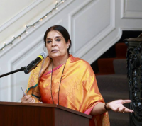 Manjula  Kumar, Project Director, Smithsonian Institution and President &  Executive Director, Global Performing Arts sharing her remarks during  the event.