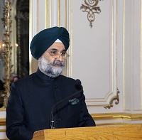 Charge d' Affaires Ambassador Taranjit Singh Sandhu welcoming the guests at a reception hosted in honour of Foreign Secretary Dr. S. Jaishankar at Cosmos Club on February 19.