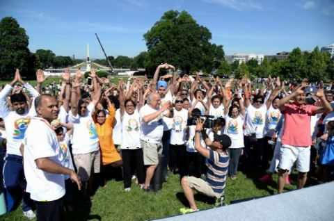 Ambassador Navtej Sarna with the stellar team of volunteers at the 4th International Day of Yoga organized by the Embassy of India in partnership with Friends of Yoga at the US Capitol in Washington, DC on June 16, 2018.