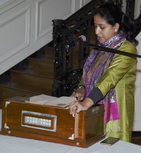 Singing of Bhajans to commemorate Martyrs Day on January 30, 2018