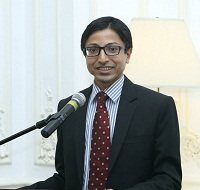 Counsellor Gourangalal Das briefing the students on India-US Relations.