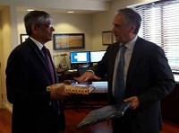 Ambassador Arun K. Singh with Mr. Robert J. Zimmer, President of the University of Chicago on August 28, 2015.