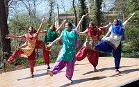 Giddha dance performance by a Team of students from UMD. The team consisted of Jasleen Kaur, Sandeep Kaur, Sahana Sinnarajah, Misha Chowdhary, Upinder Dhaliwal, Swapnika Madhavaram and Milana Paul.