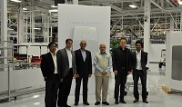 Prime Minister visits TESLA Motors during his visit to San Jose. (September 26, 2015) Photo Courtesy: Photo Division