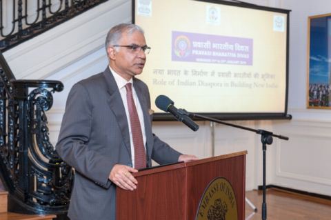 Mr. Santosh Jha, Deputy Chief of Mission speaking at the reception hosted for promoting participation from Indian Diaspora at Pravasi Bharatiya Divas 2019, Know India Programme and Bharat Ko Jaaniye Quiz at the Embassy of India on Friday, 12 October, 2018.